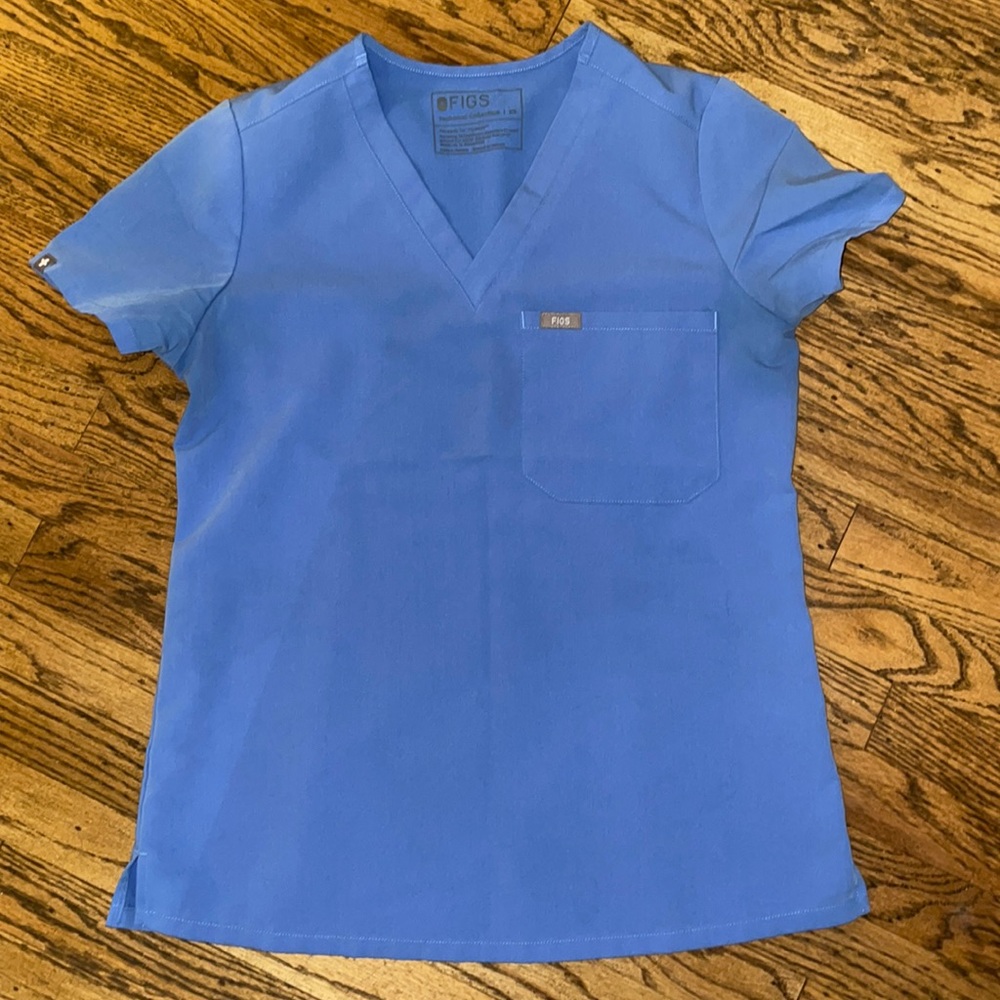 FIGS scrub top XS ceil blue